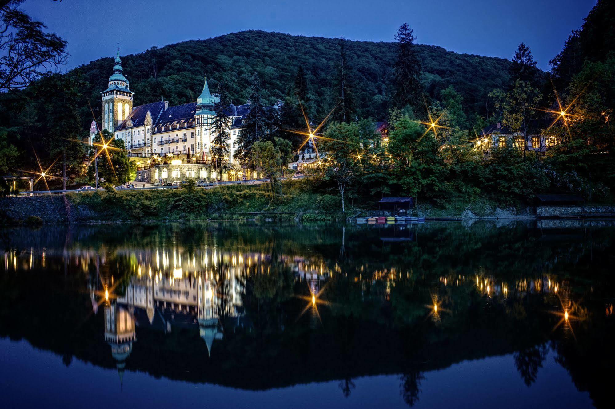 Hotel Palota Lillafüred المظهر الخارجي الصورة